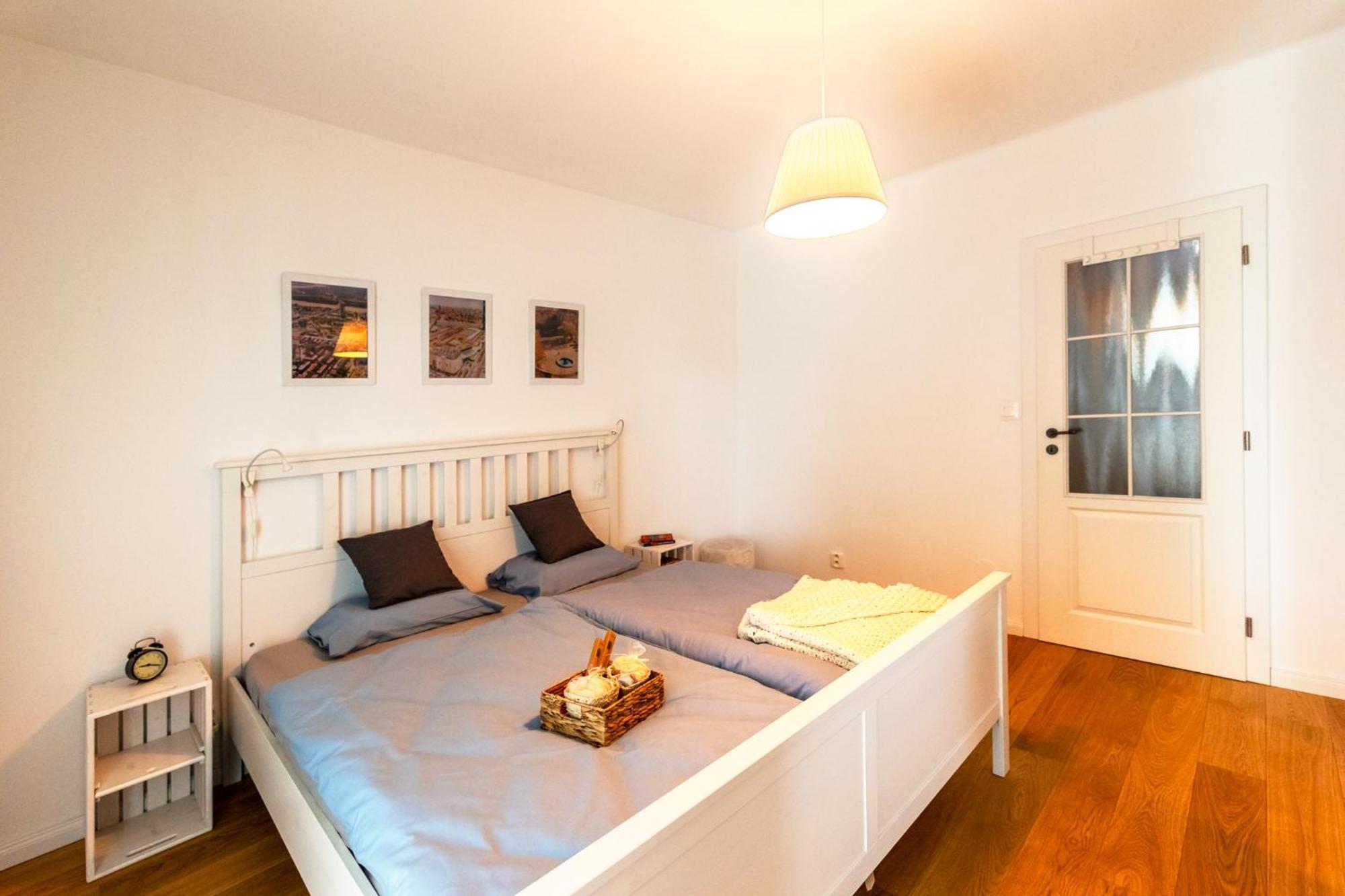 Quiet Apartment In New City Center, Nivy Bratislava Buitenkant foto